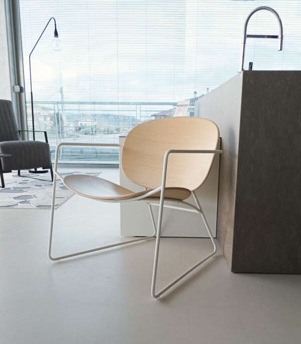 POLTRONA "TONDINA LOUNGE" INFINITI DESIGN
