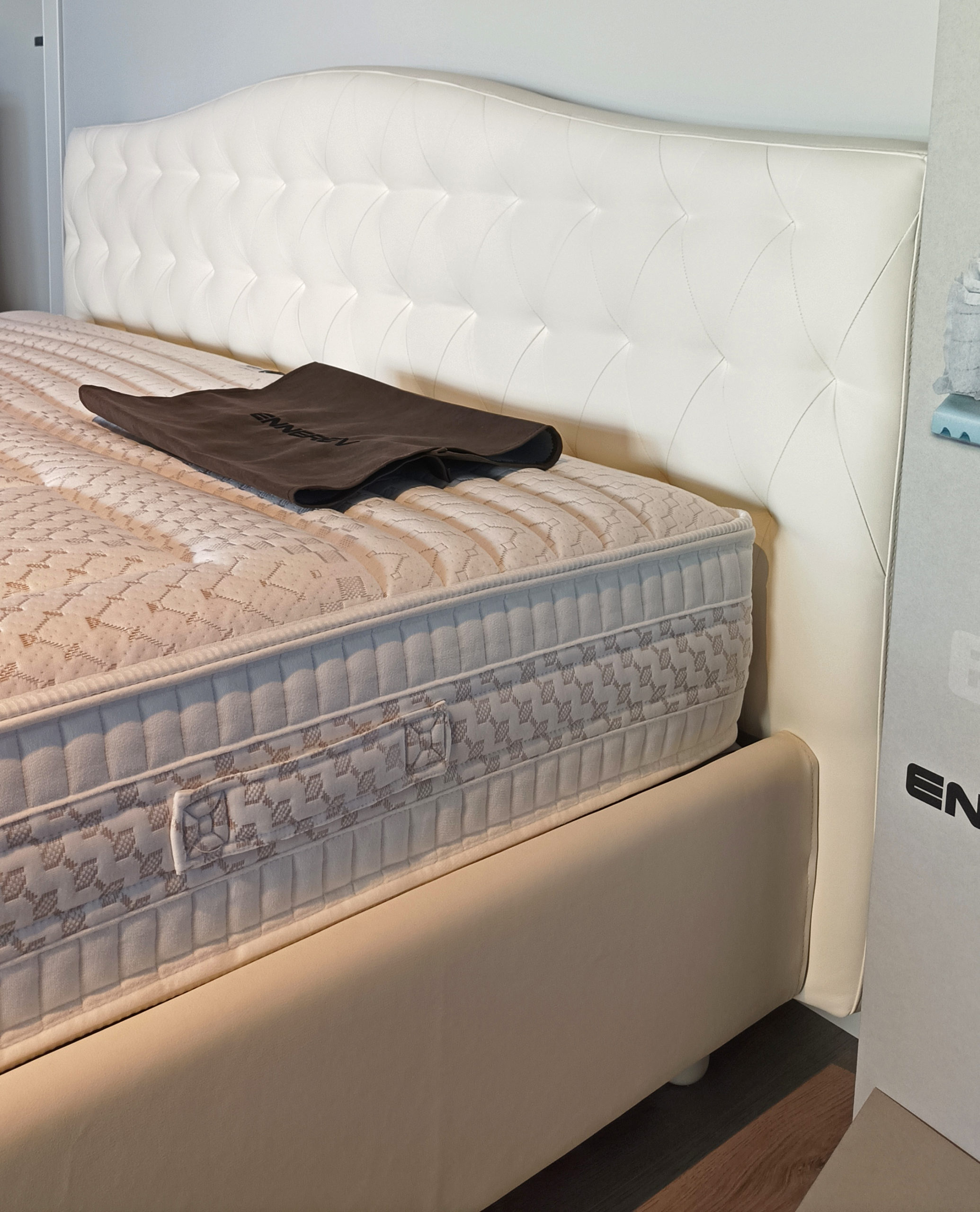 LETTO "DREAM CAPITONE''" NOCTIS