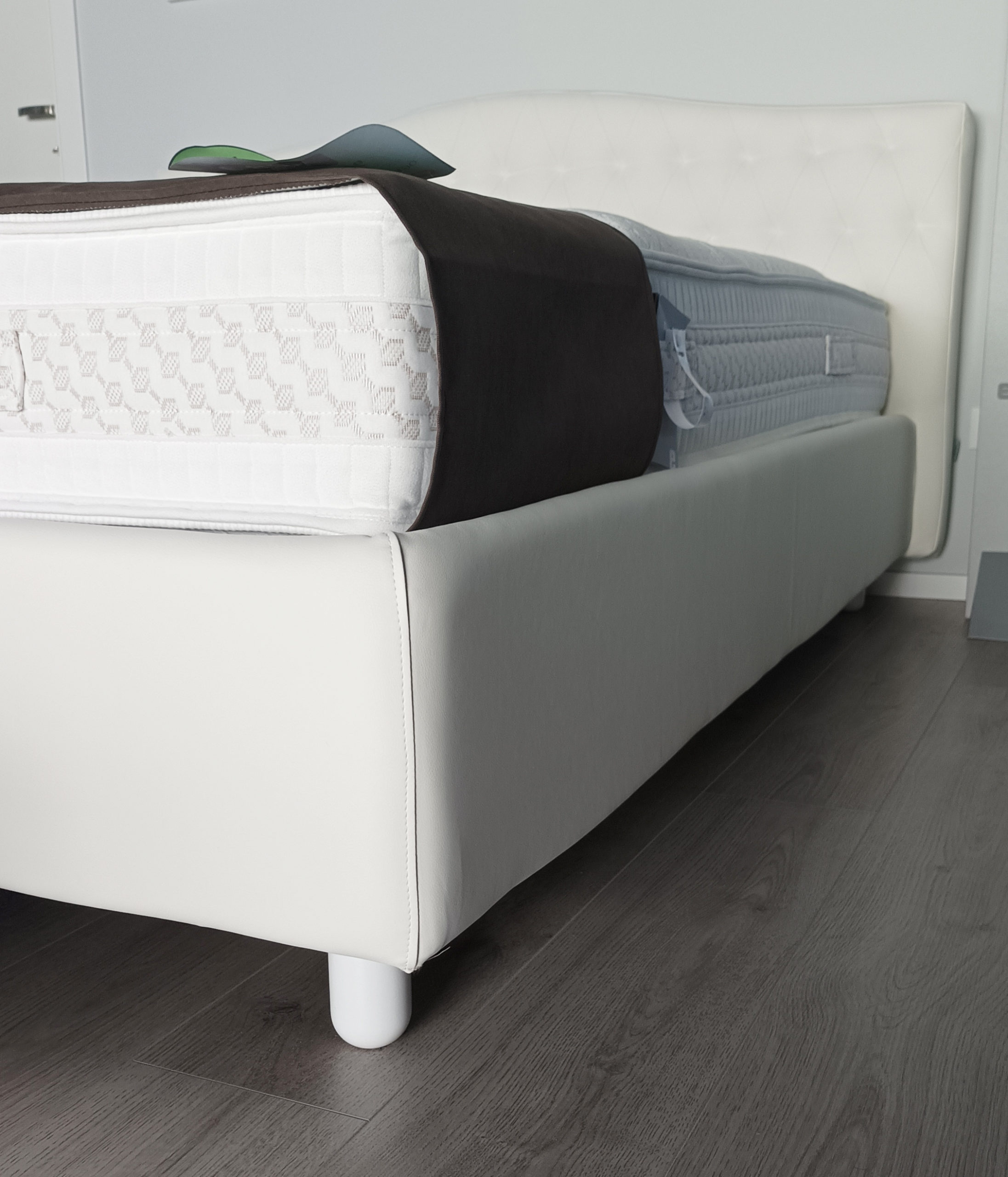 LETTO "DREAM CAPITONE''" NOCTIS - immagine 3