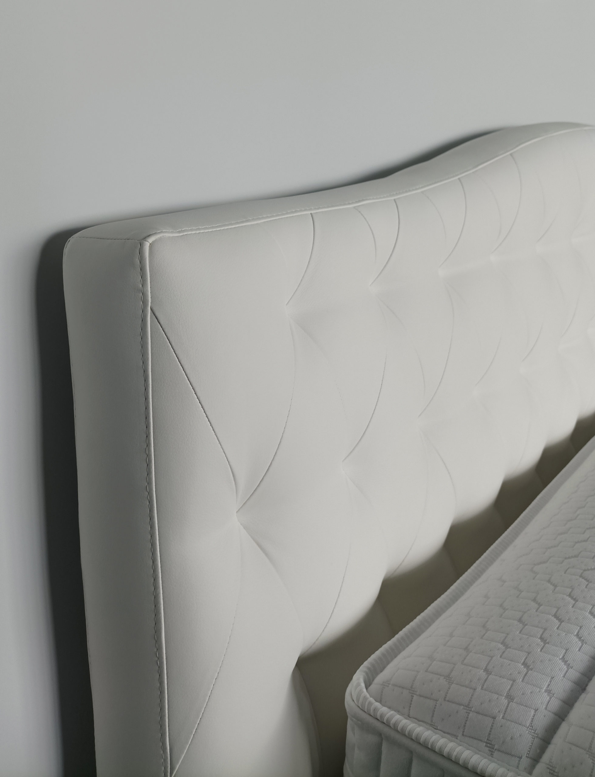 LETTO "DREAM CAPITONE''" NOCTIS - immagine 2