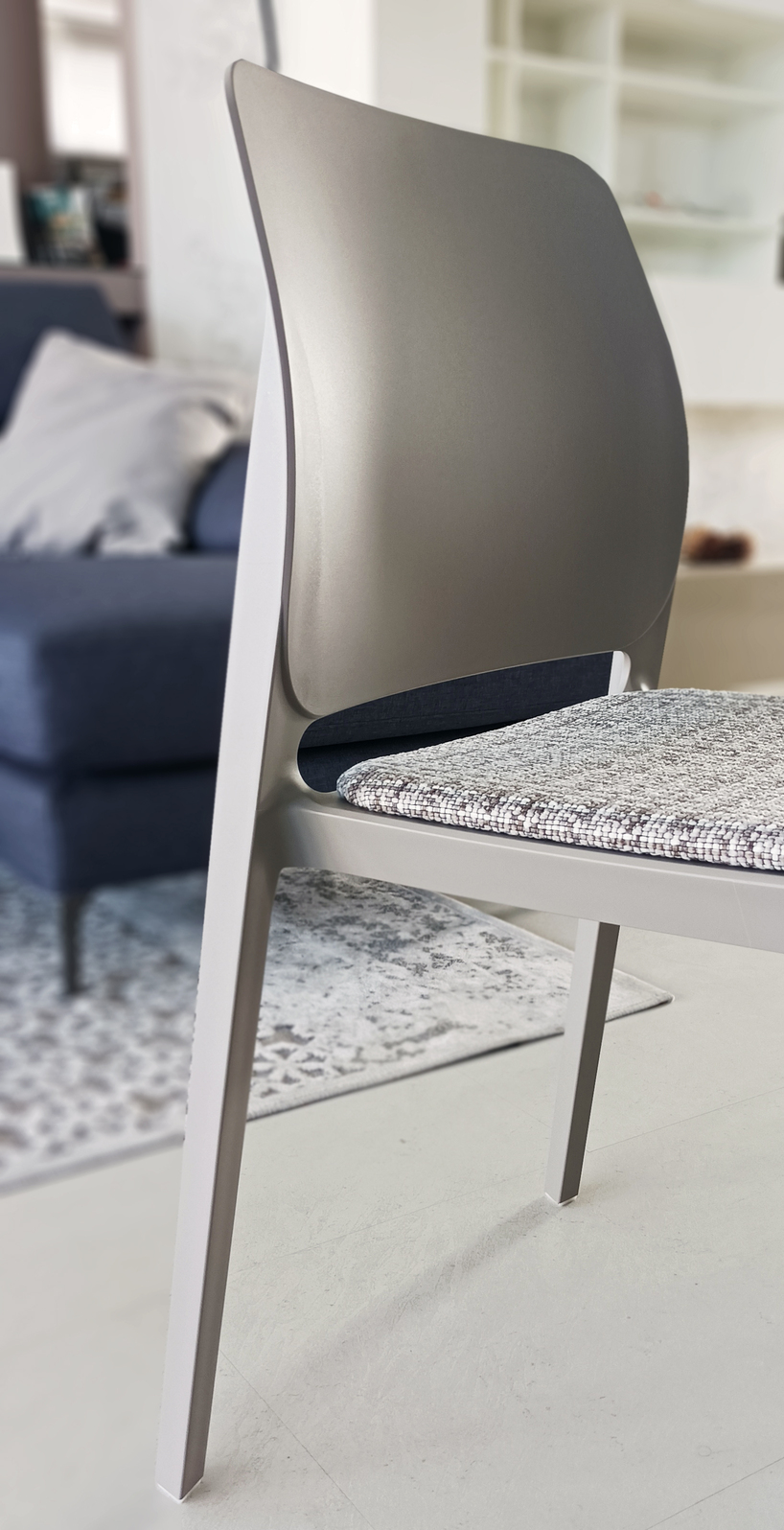 Sedia "Tipa Imbottita" POINTHOUSE - immagine 3
